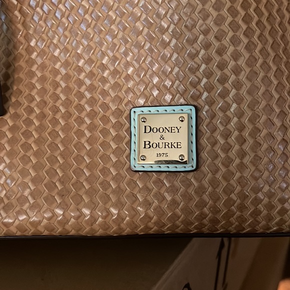 Dooney & Bourke Summer Bag - Picture 2 of 5